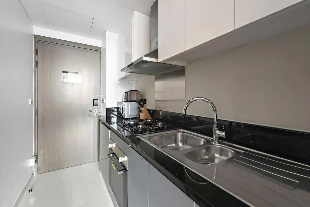 Magnificent Studio In Business Bay With A Pool & Gym Dubai United Arab Emirates
